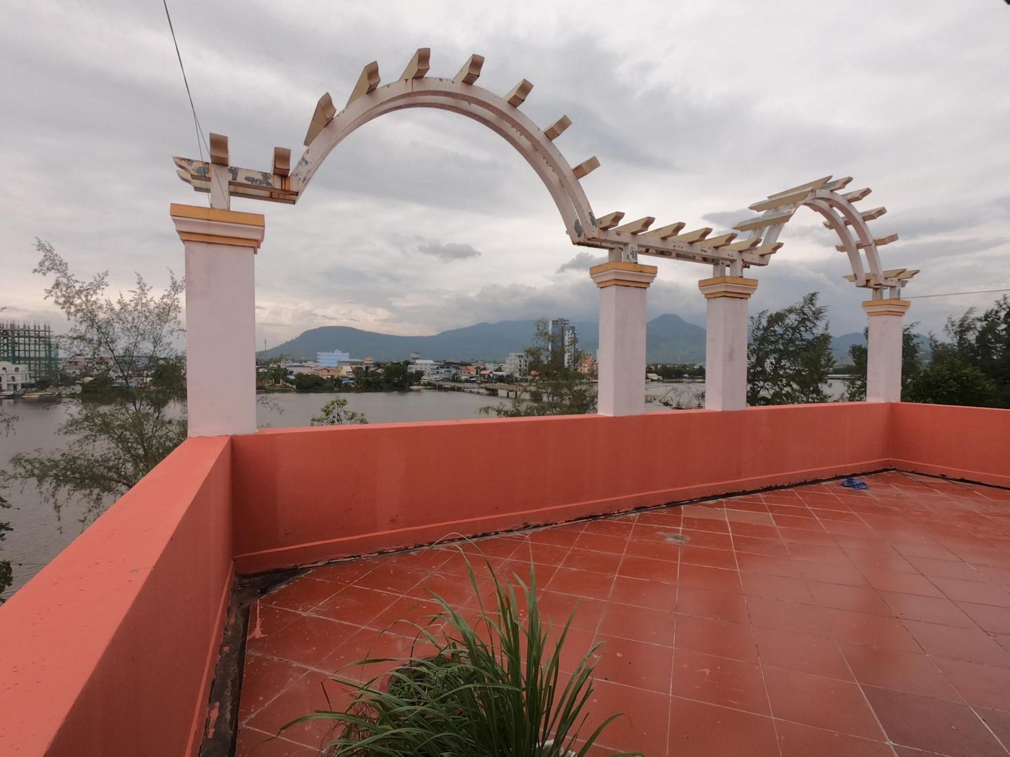 Hotel Good Morning Kampot Exterior foto